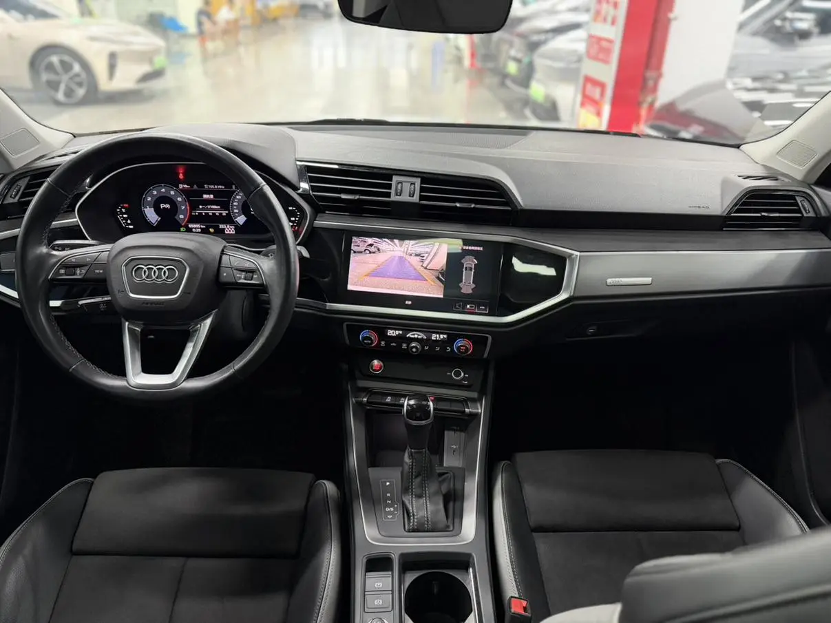 Audi Q3 2022 35 TFSI Progressive Dynamic