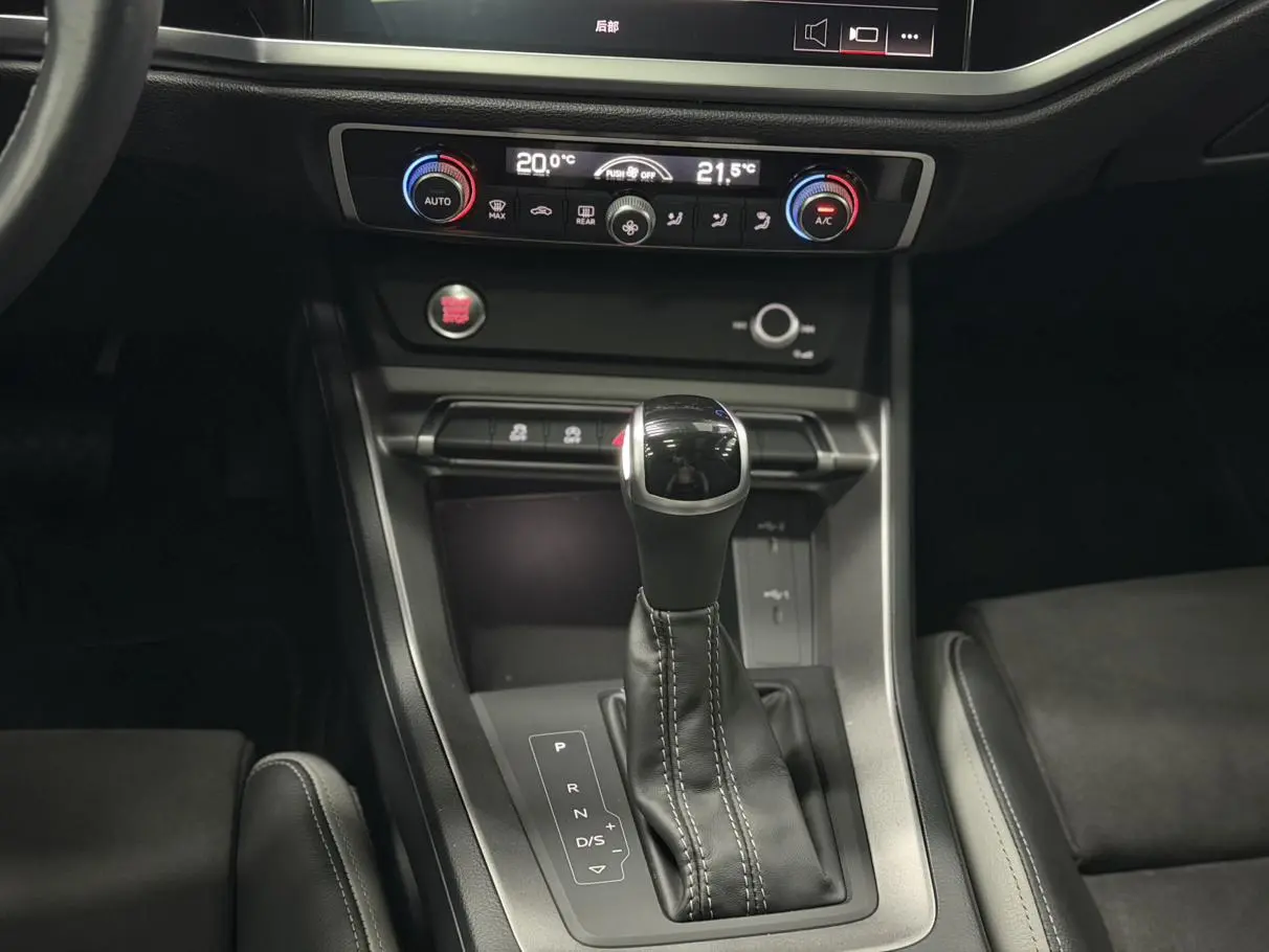 Audi Q3 2022 35 TFSI Progressive Dynamic