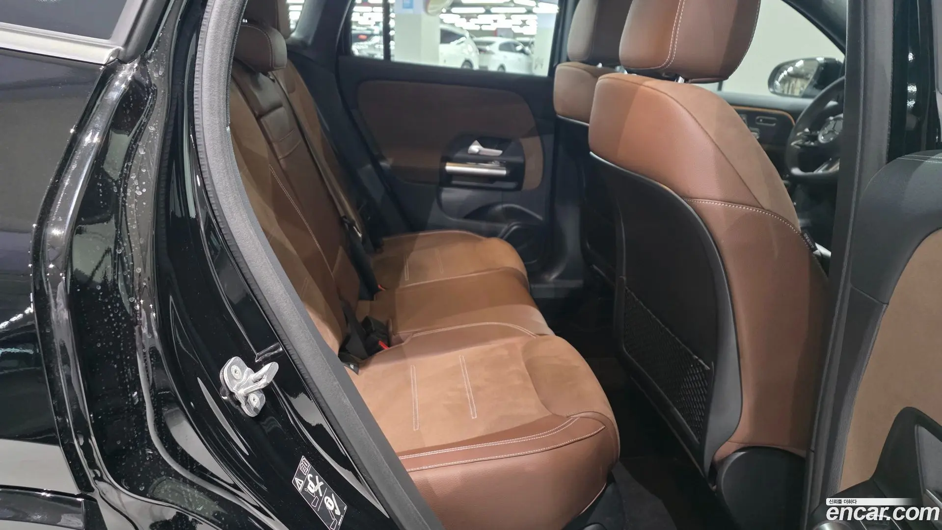 Mercedes-Benz GLA-Class GLA250 4MATIC 2023