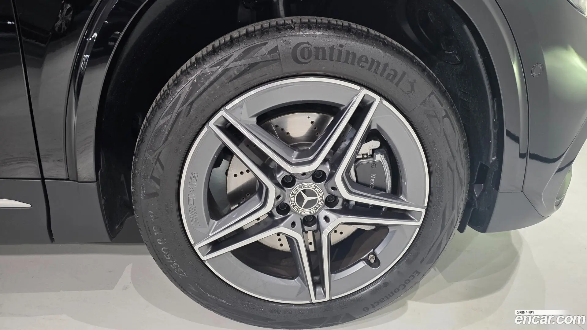 Mercedes-Benz GLA-Class GLA250 4MATIC 2023