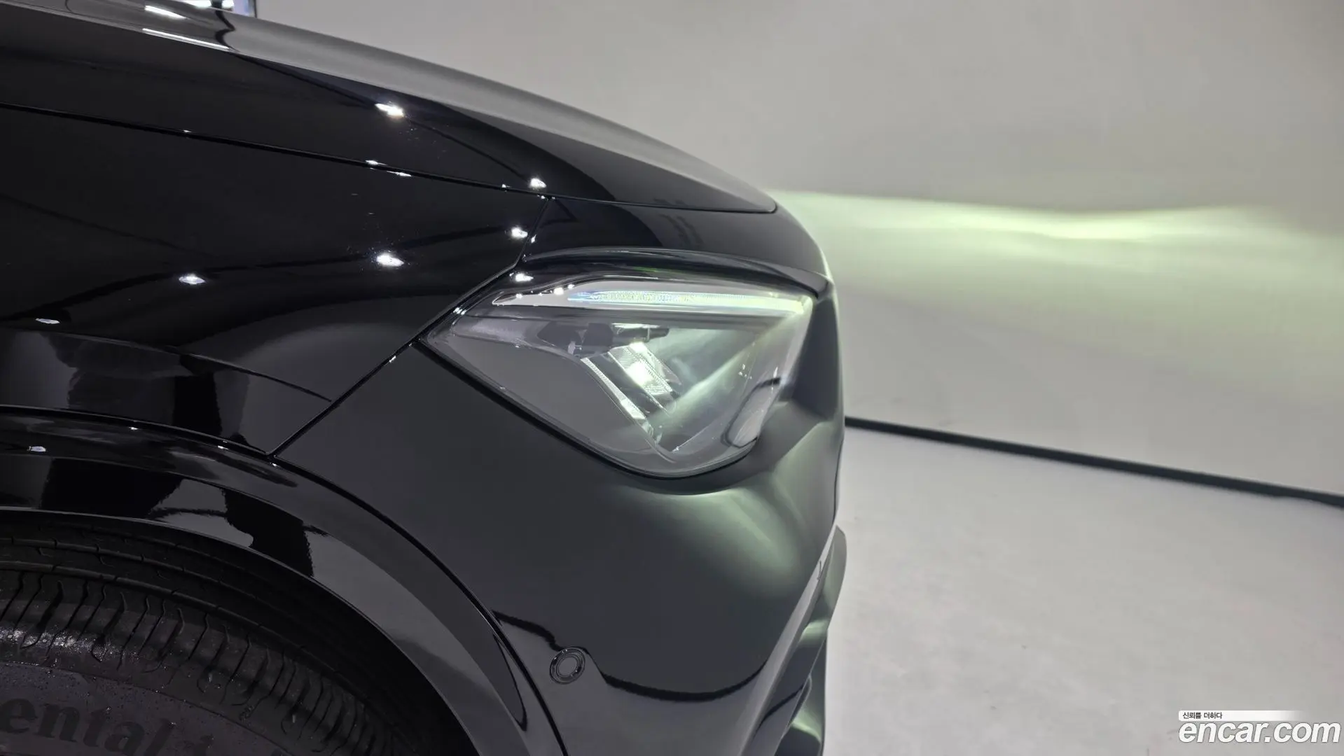 Mercedes-Benz GLA-Class GLA250 4MATIC 2023