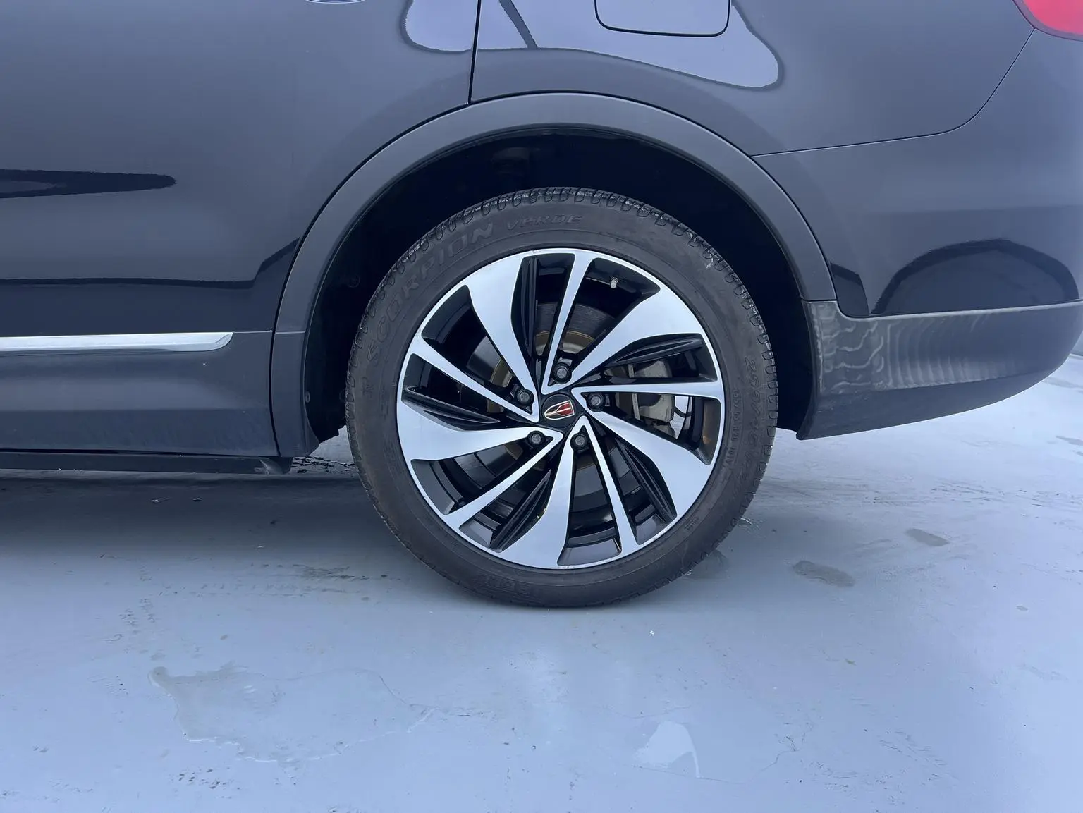 Hongqi HS7 2019 3.0T Auto 4WD Smart Connected