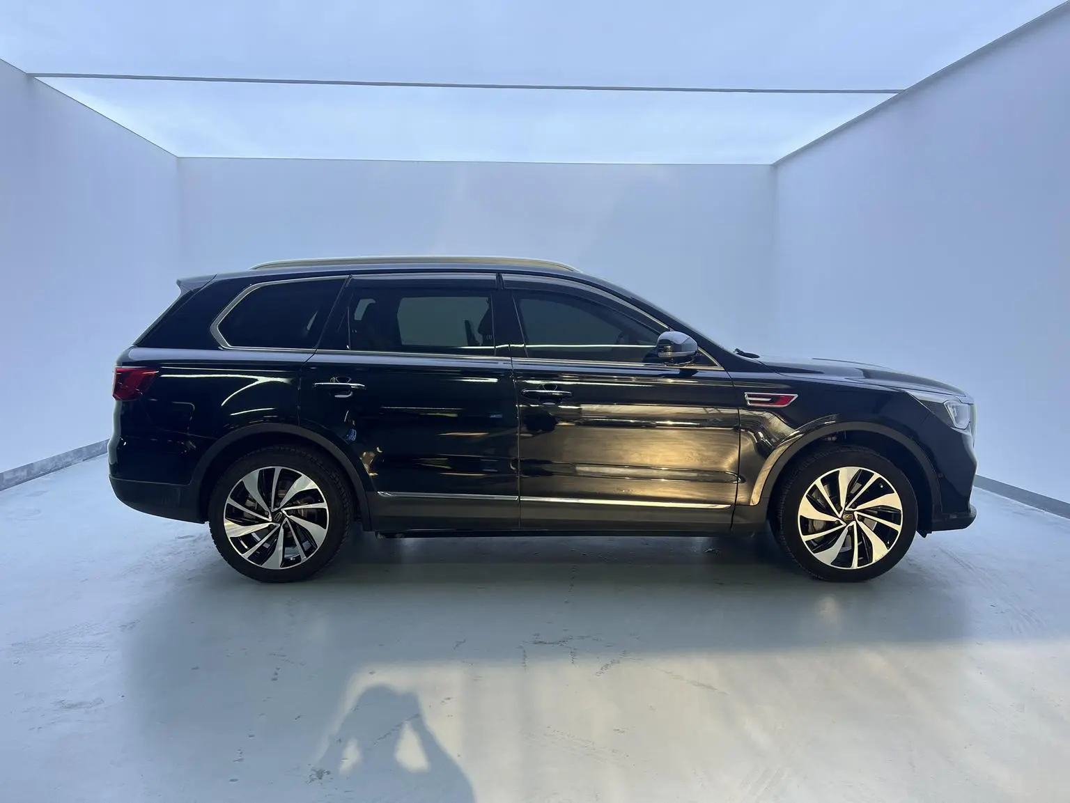 Hongqi HS7 2019 3.0T Auto 4WD Smart Connected
