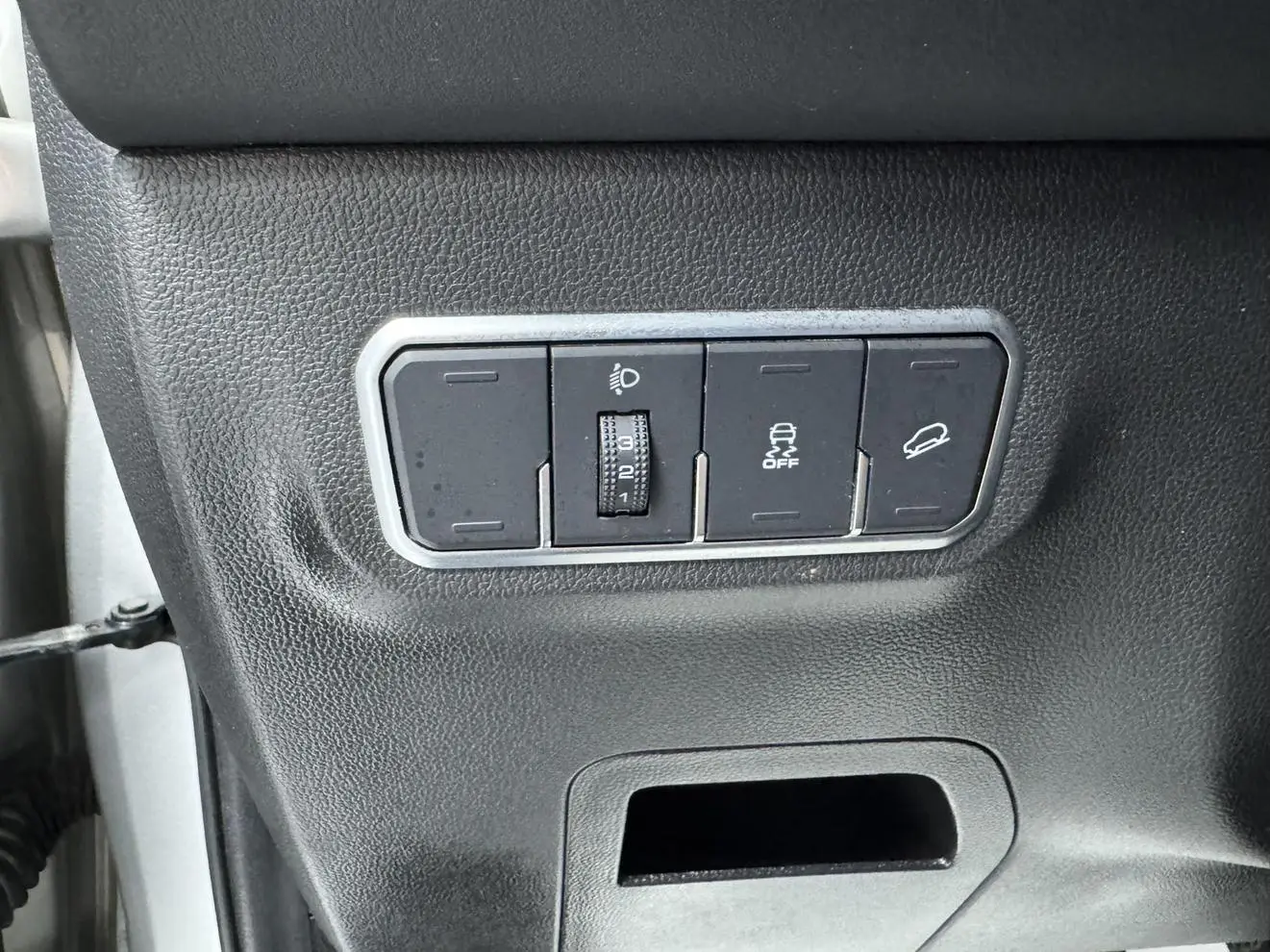 Haval M6 2023 PLUS 1.5T DCT Smart Connected