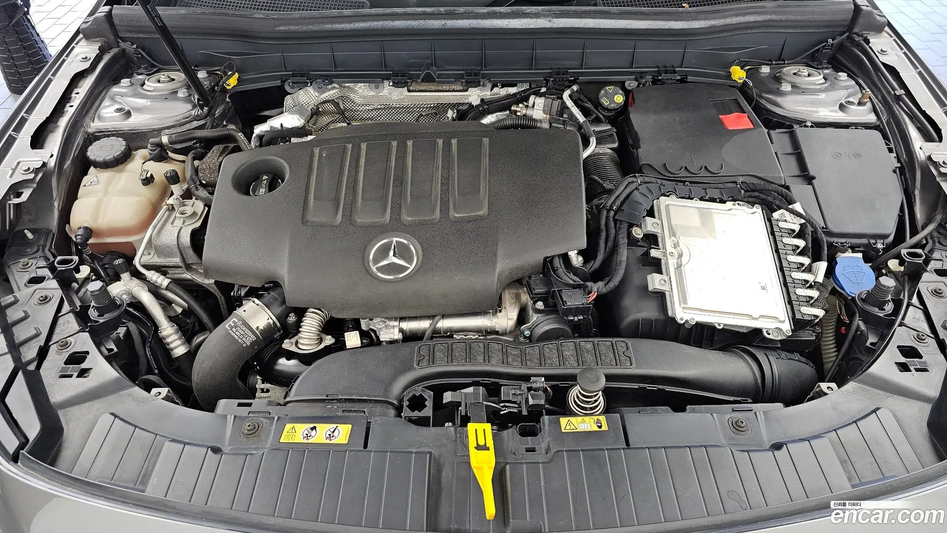 Mercedes-Benz GLB-Class GLB200 d 2021