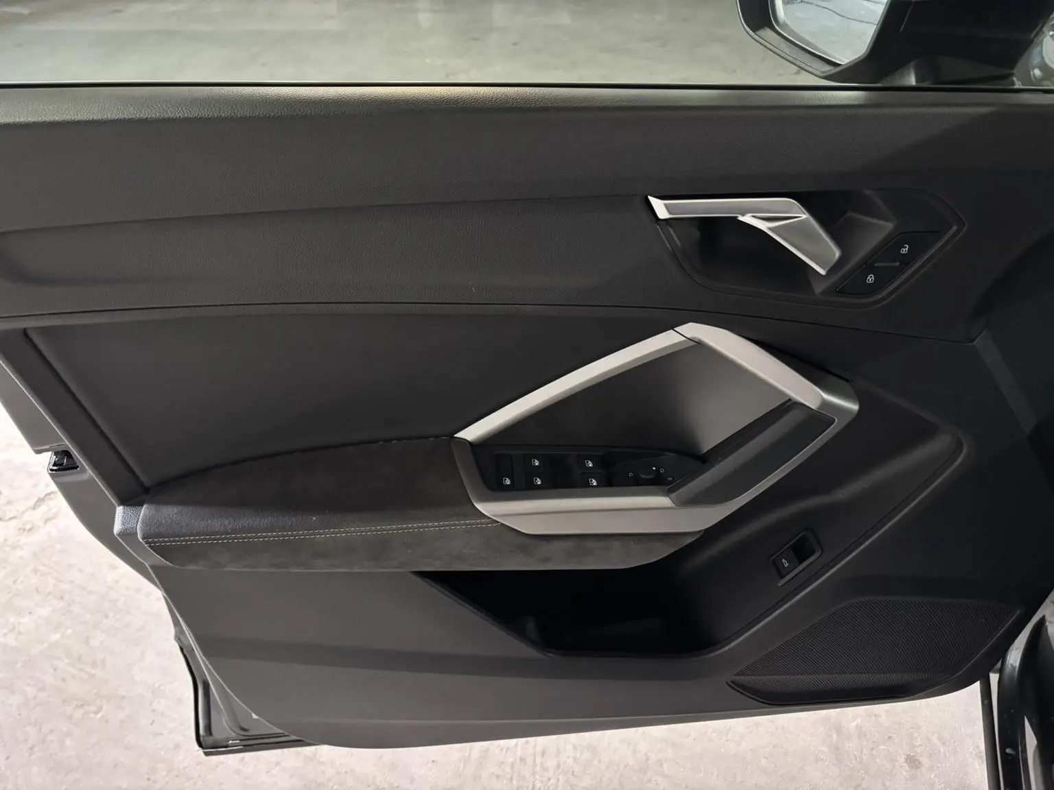 Audi Q3 2022 35 TFSI Dynamic Fashion