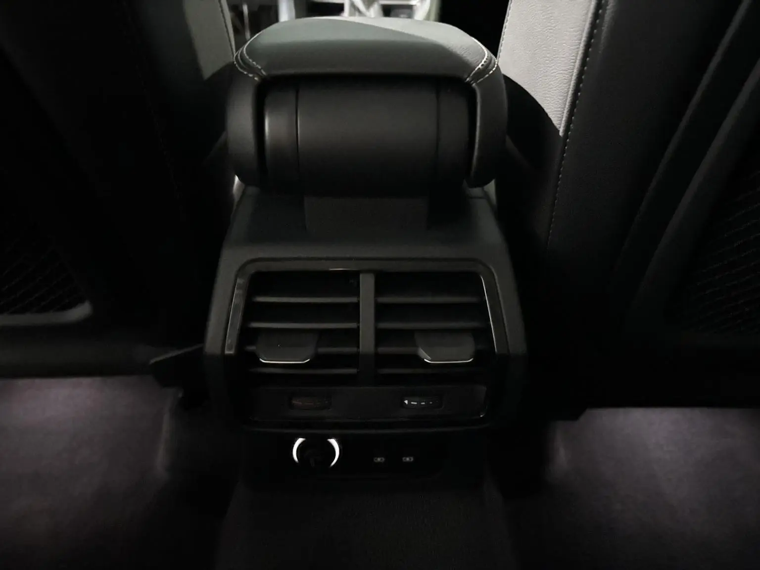 Audi Q3 2022 35 TFSI Dynamic Fashion