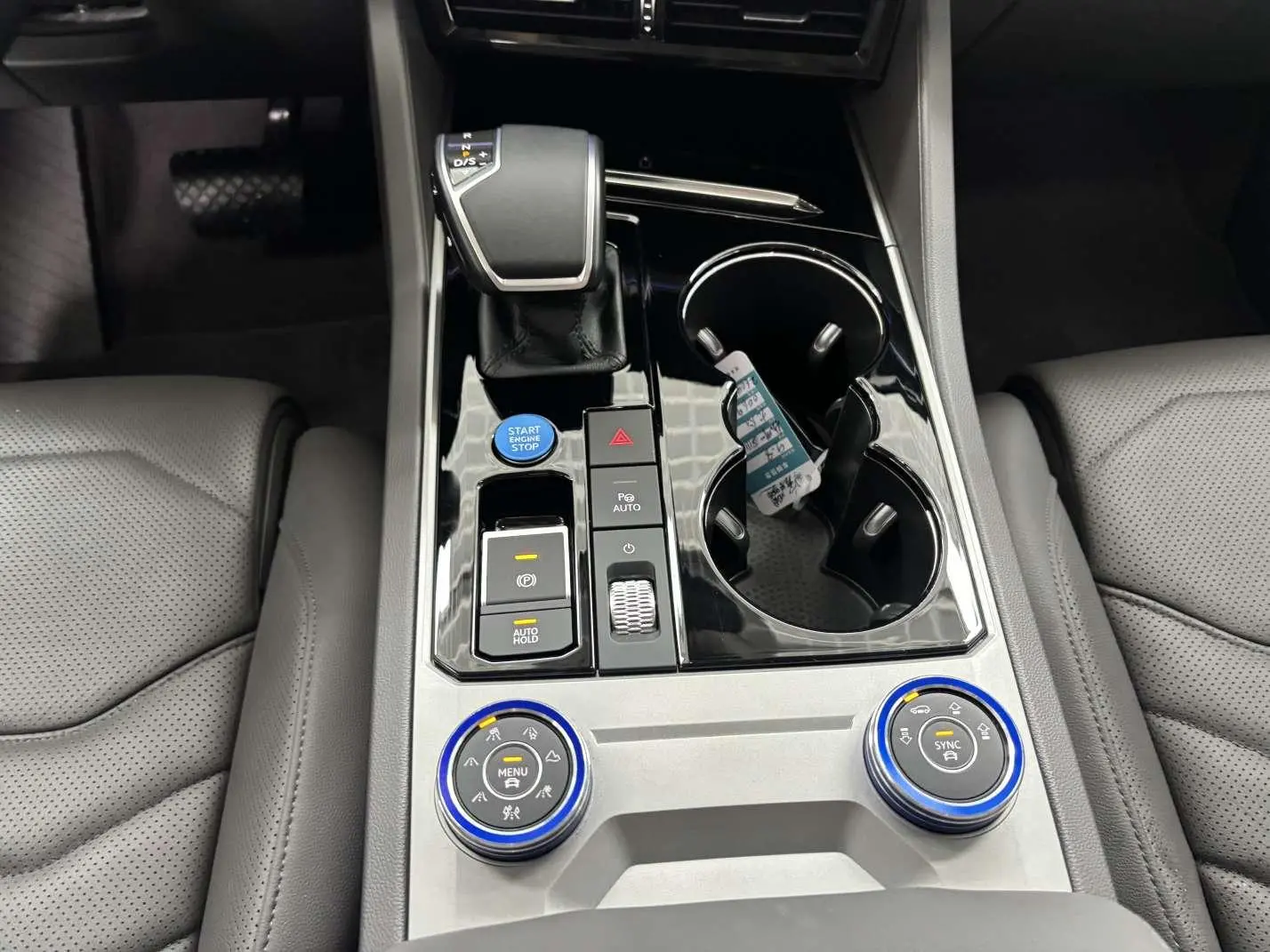 Volkswagen Touareg 2022 3.0TSI Sharp Sport Package