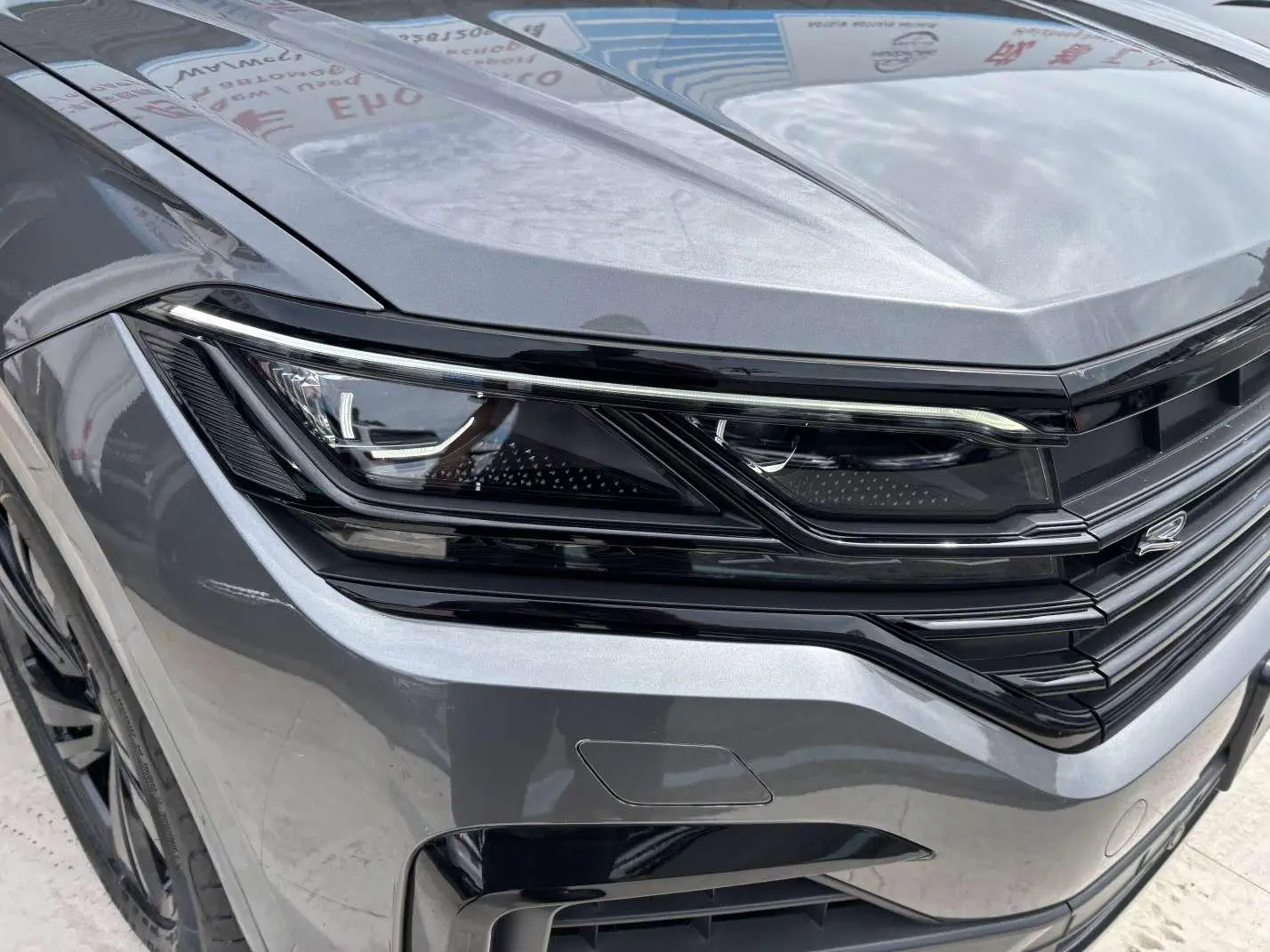 Volkswagen Touareg 2022 3.0TSI Sharp Sport Package