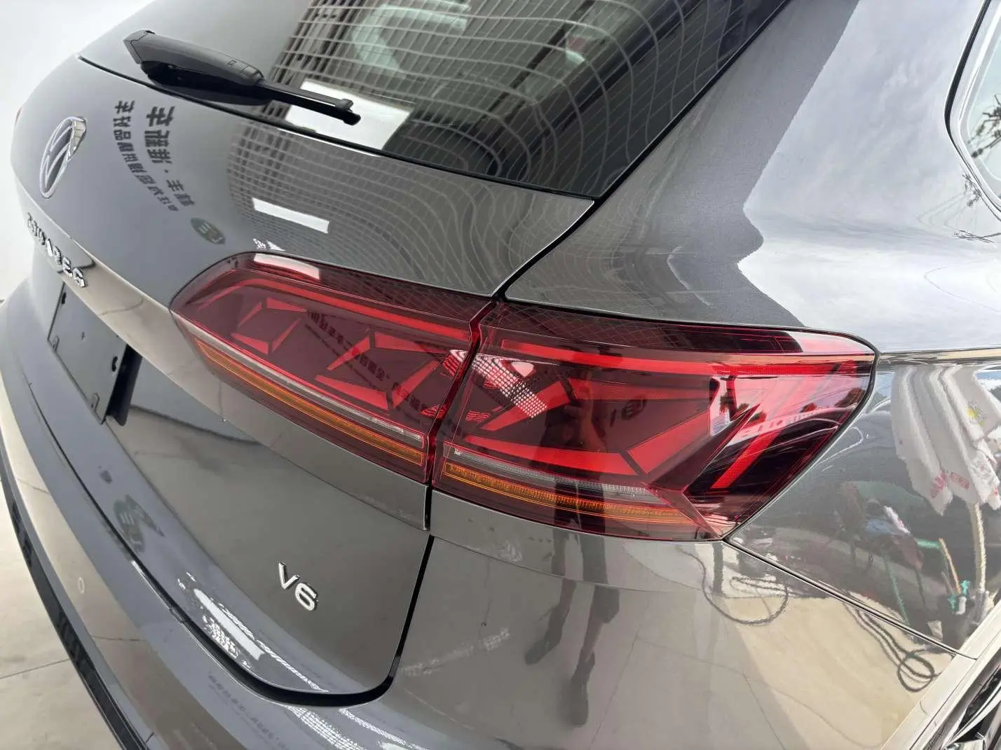 Volkswagen Touareg 2022 3.0TSI Sharp Sport Package
