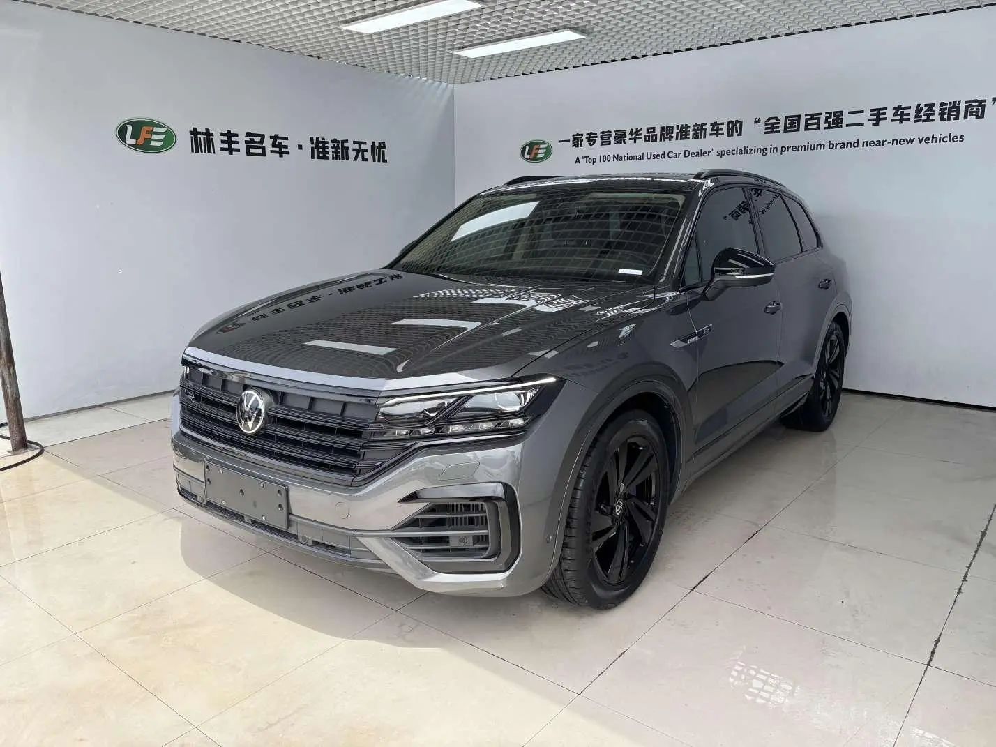 Volkswagen Touareg 2022 3.0TSI Sharp Sport Package