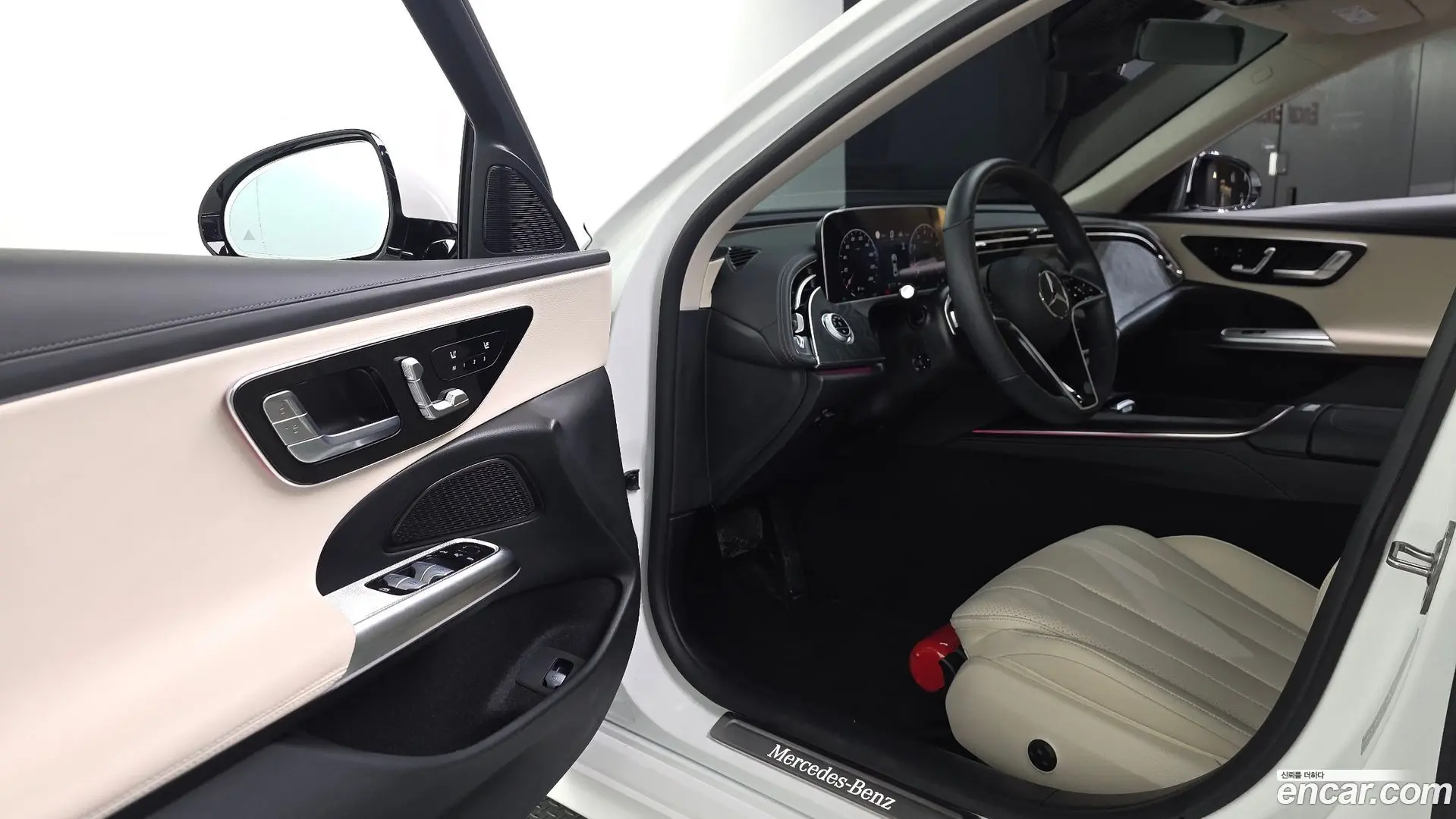 Mercedes-Benz E-Class E200 Avantgarde 2024