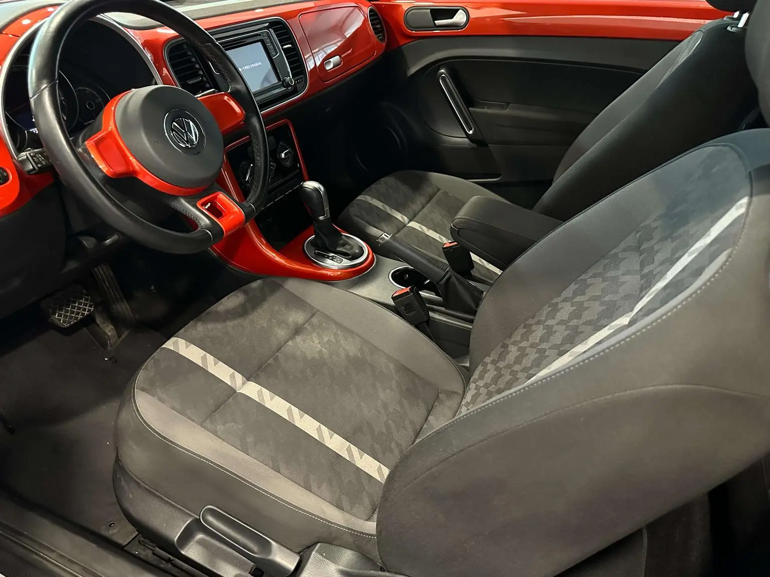 Volkswagen 2018 180TSI