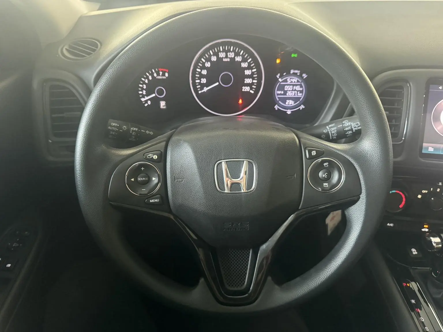 Honda Vezel 2022 1.5L CVT Pioneer