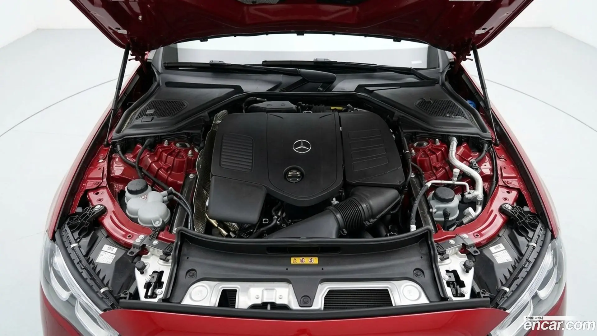 Mercedes-Benz E-Class E200 Avantgarde 2024