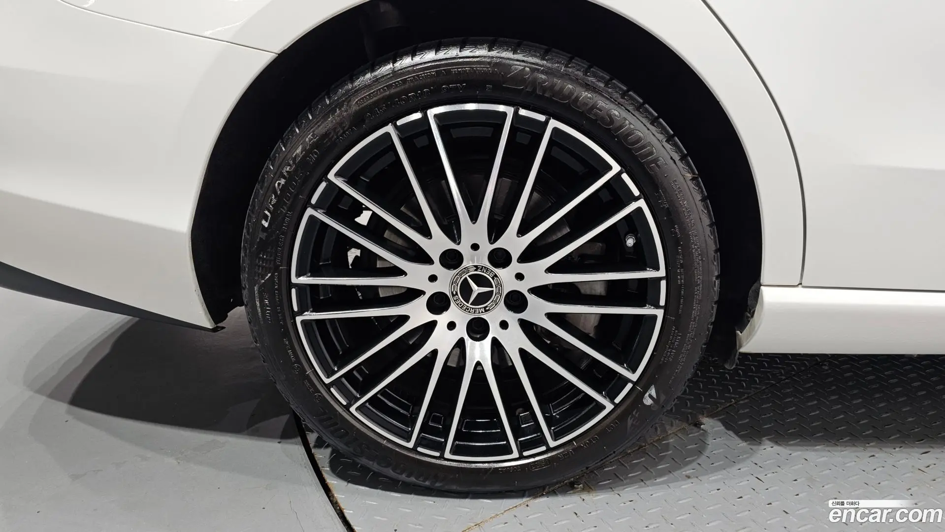 Mercedes-Benz C-Class C200 Avantgarde