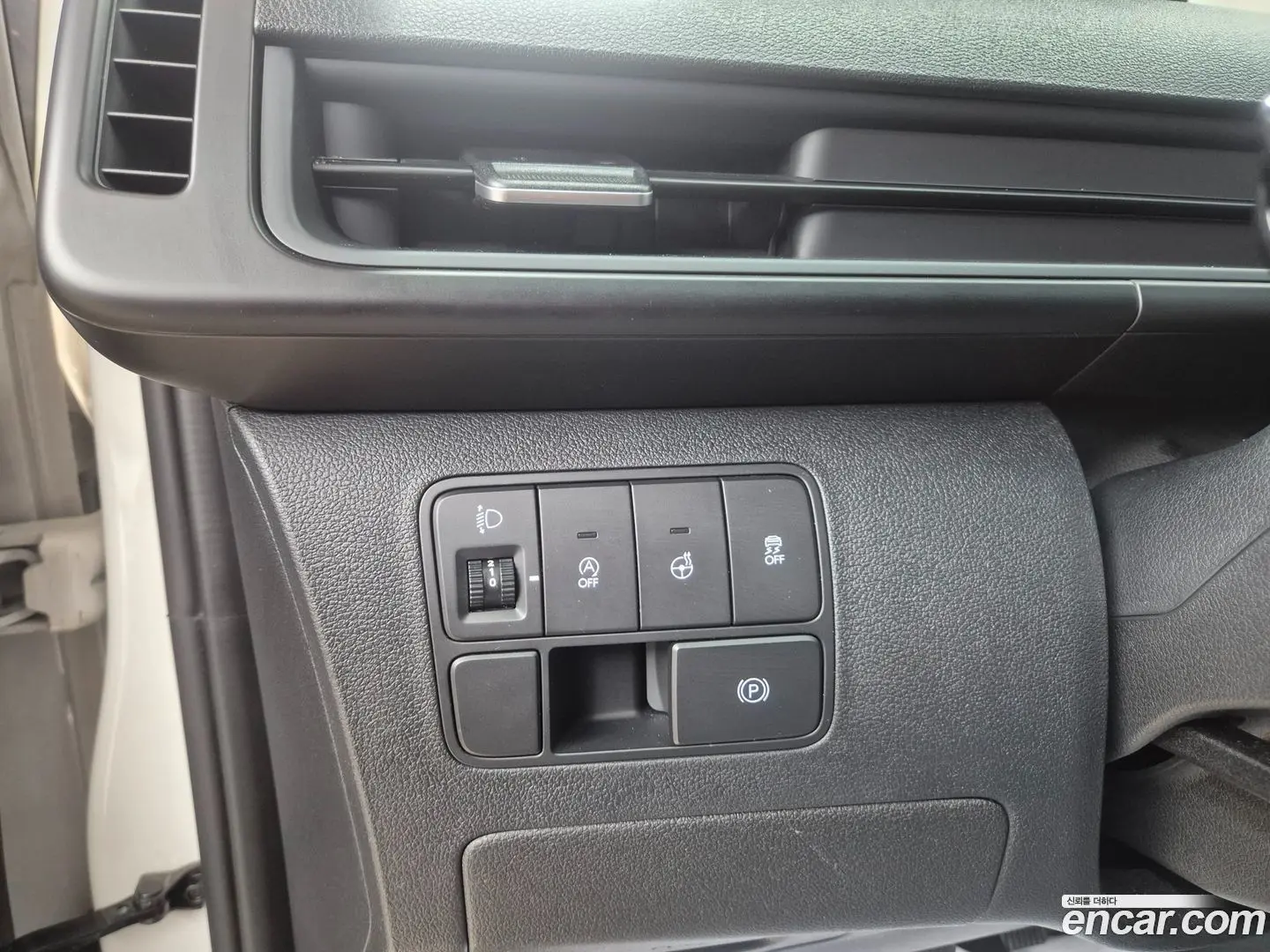 Hyundai Staria Cargo 5-Seater 2022