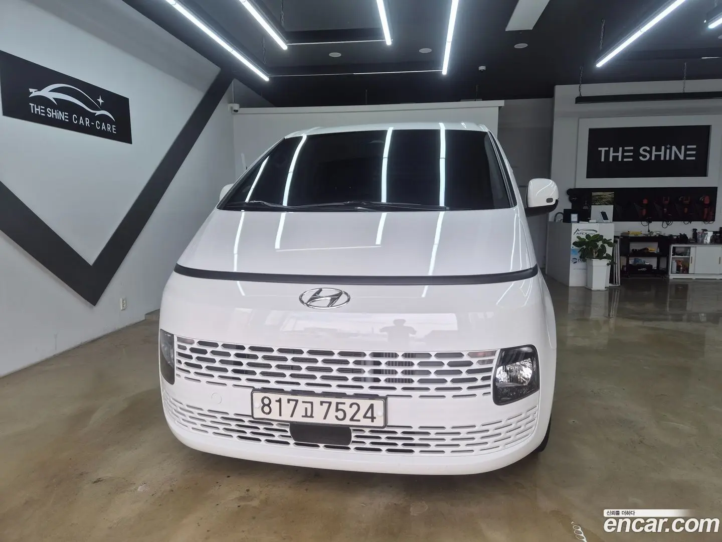 Hyundai Staria Cargo 5-Seater 2022