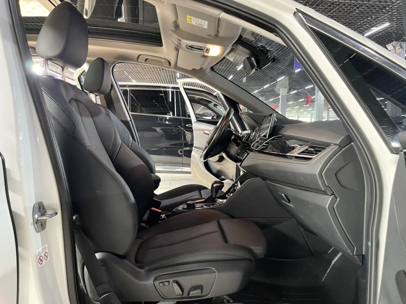 BMW 2 Series Wagon 2018 218i Premium Plus Sport Package