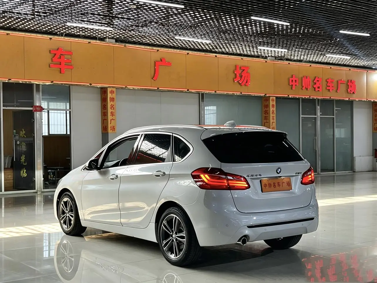 BMW 2 Series Wagon 2018 218i Premium Plus Sport Package