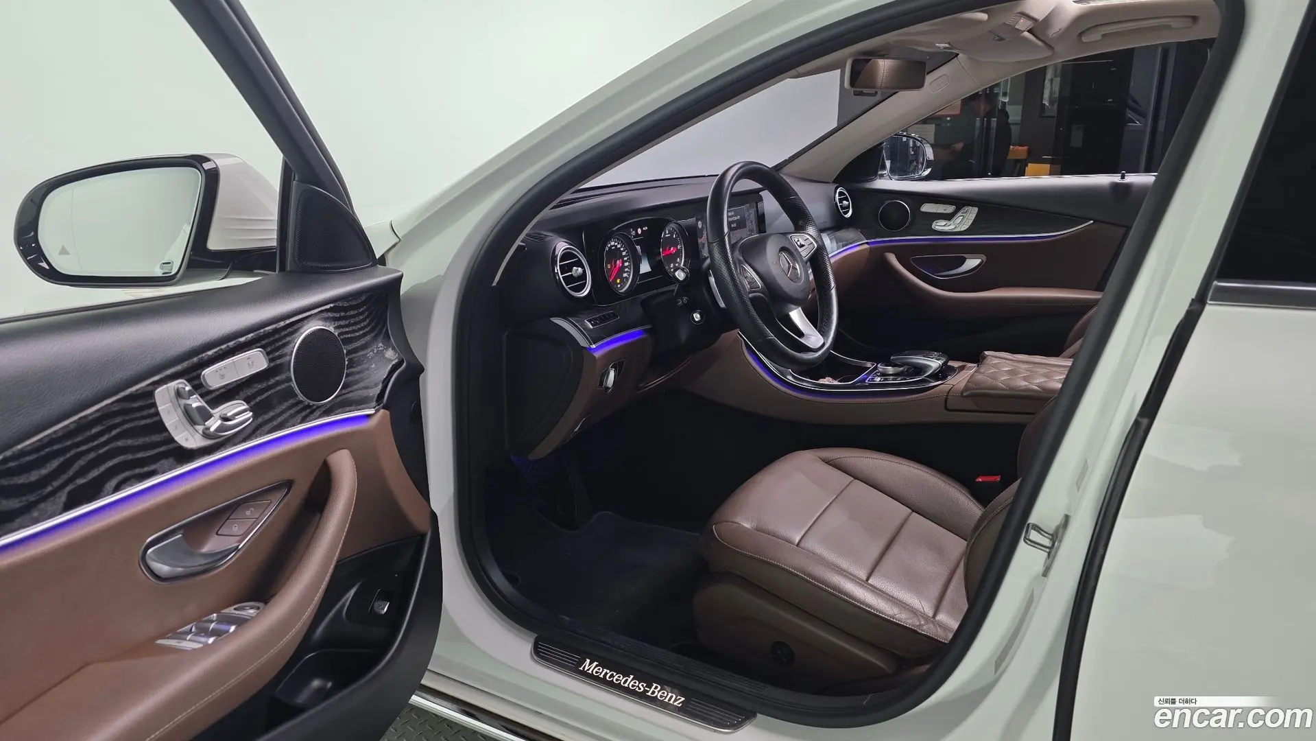 Mercedes-Benz E-Class E220d 4MATIC Avantgarde