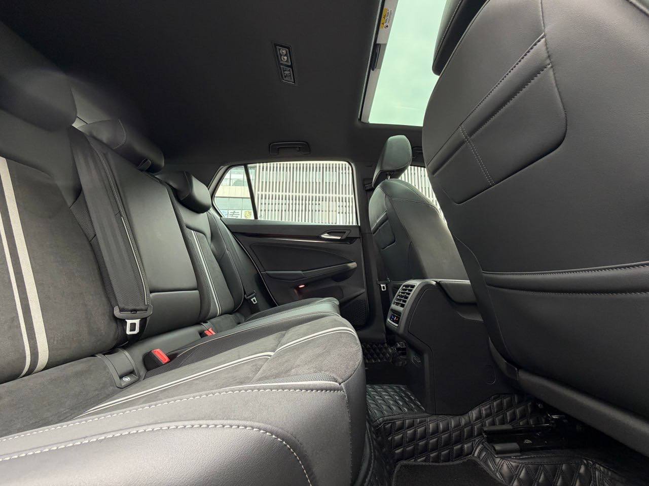 Volkswagen Golf R-line Lite