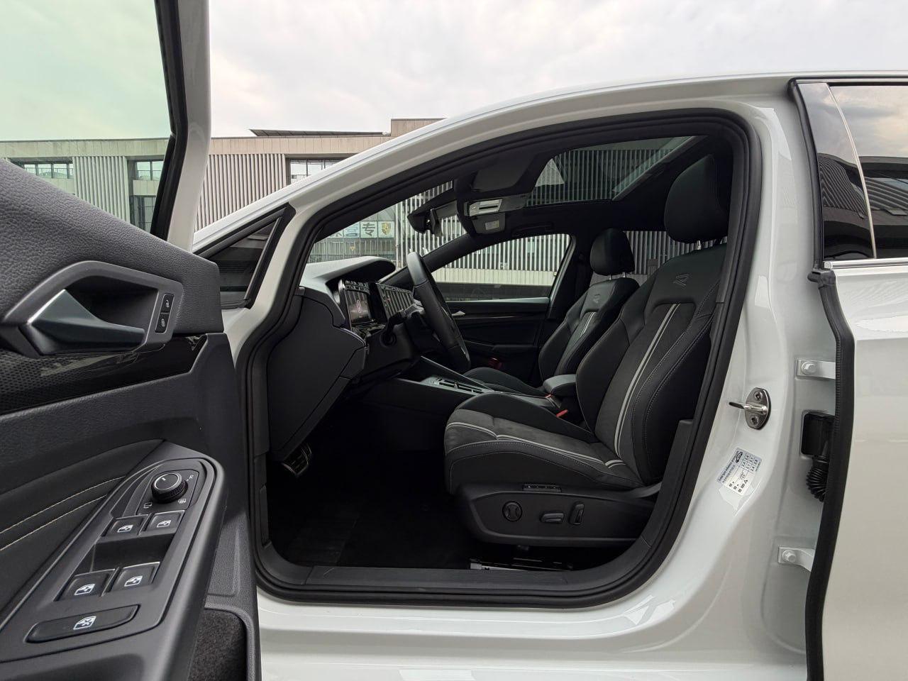 Volkswagen Golf R-line Lite