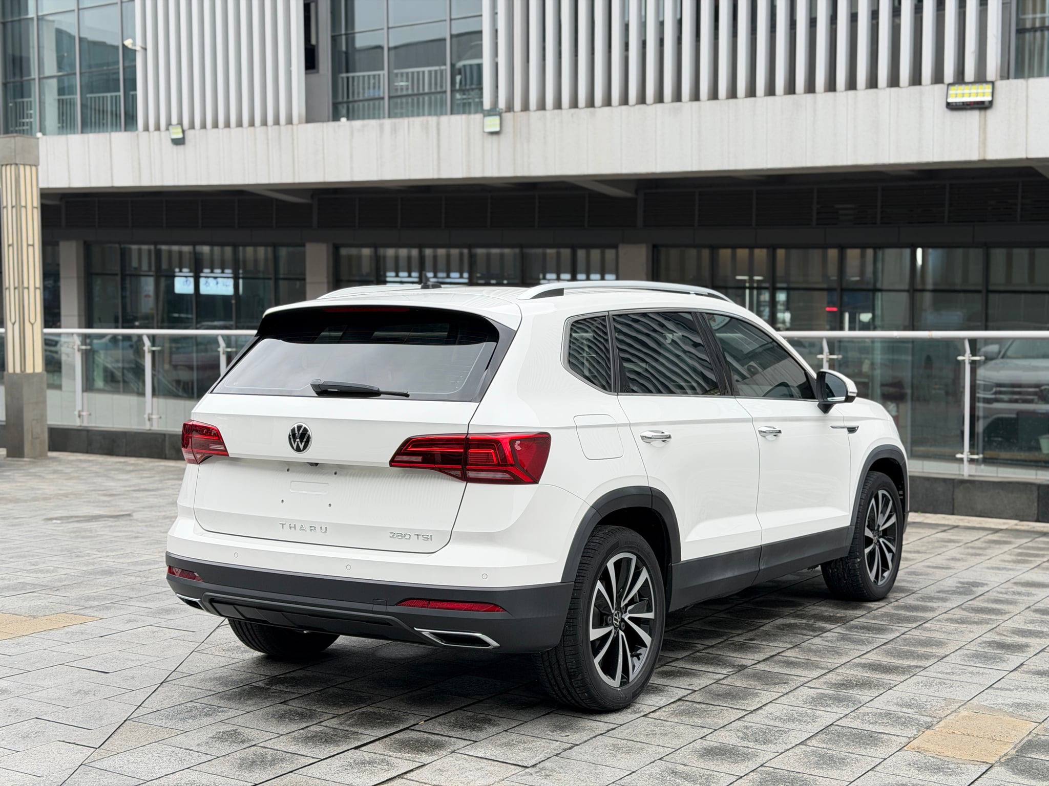 Volkswagen Tharu