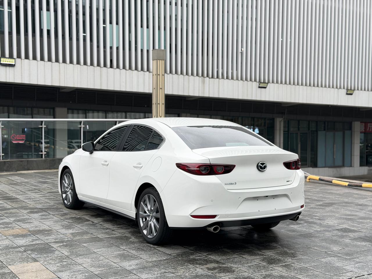 Mazda 3 (Axela)