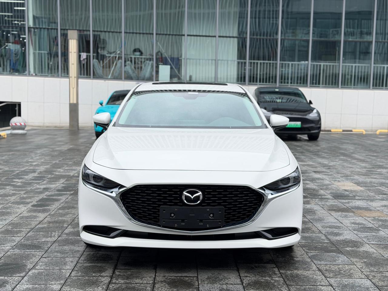 Mazda 3 (Axela)