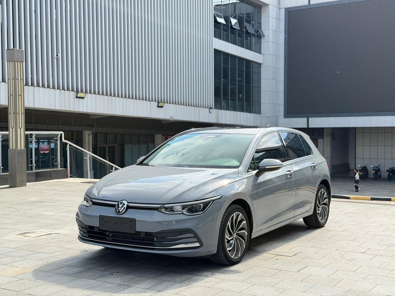 Volkswagen Golf Pro