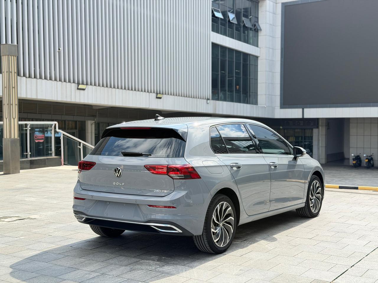 Volkswagen Golf Pro