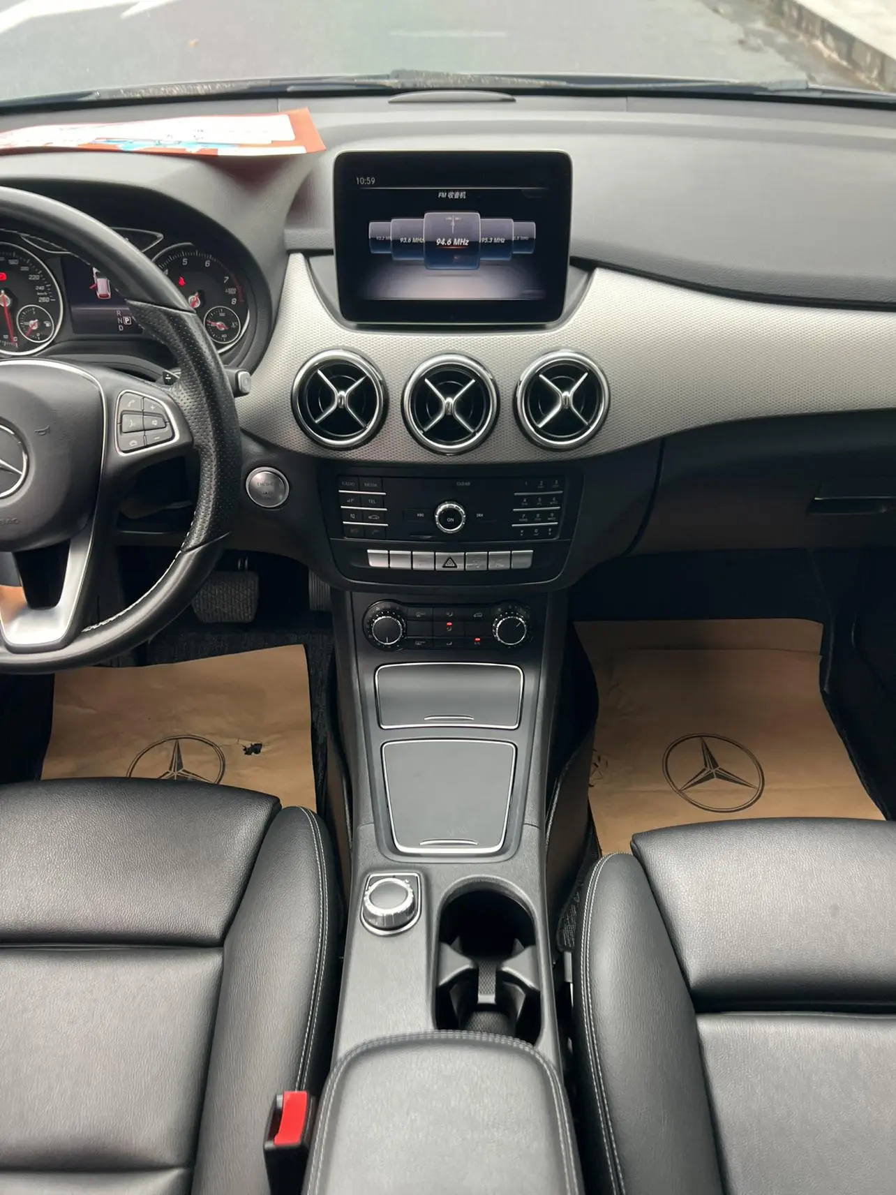 Mercedes-Benz B Class 2018 B 200 Fashion