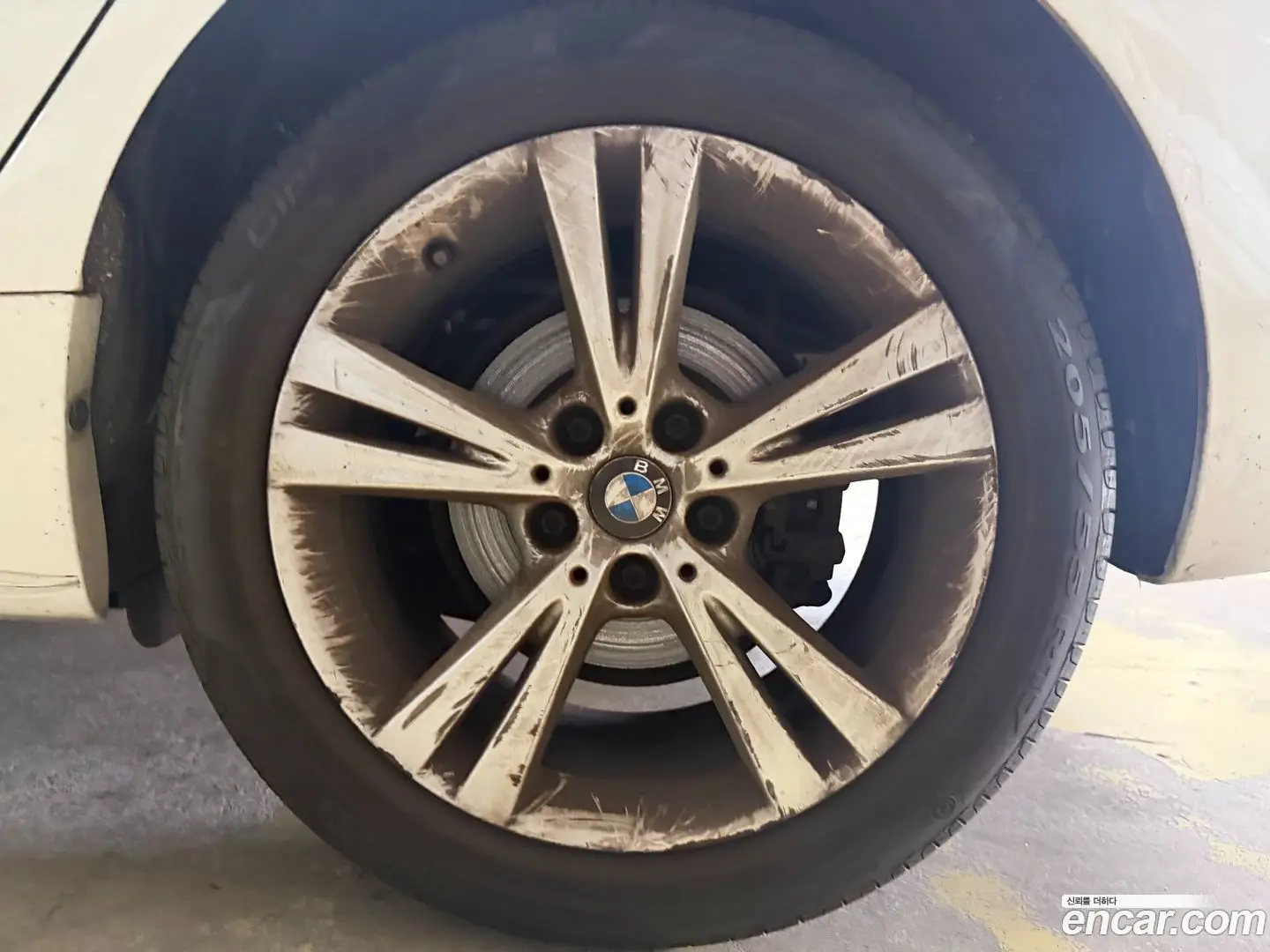 BMW 2-Series Joy 2017