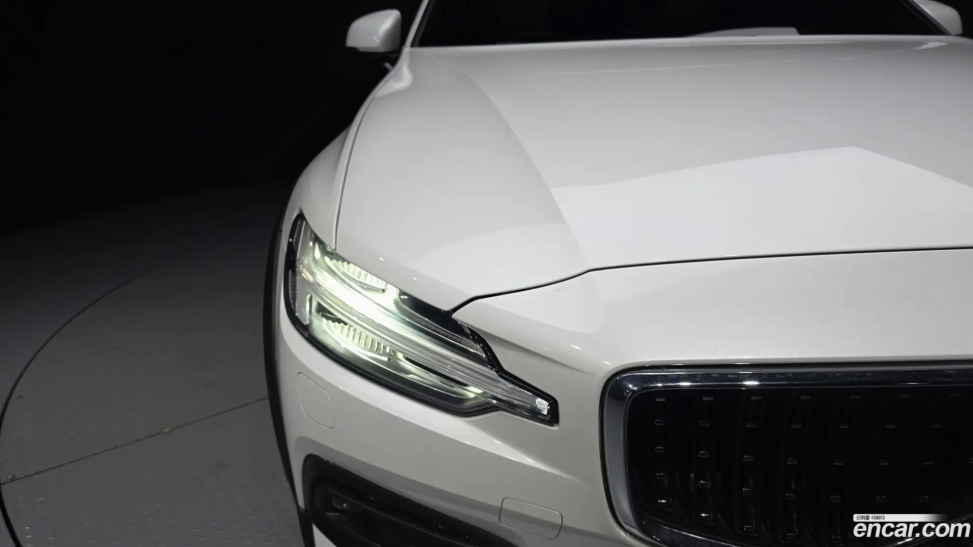 Volvo V60 T5 Pro AWD