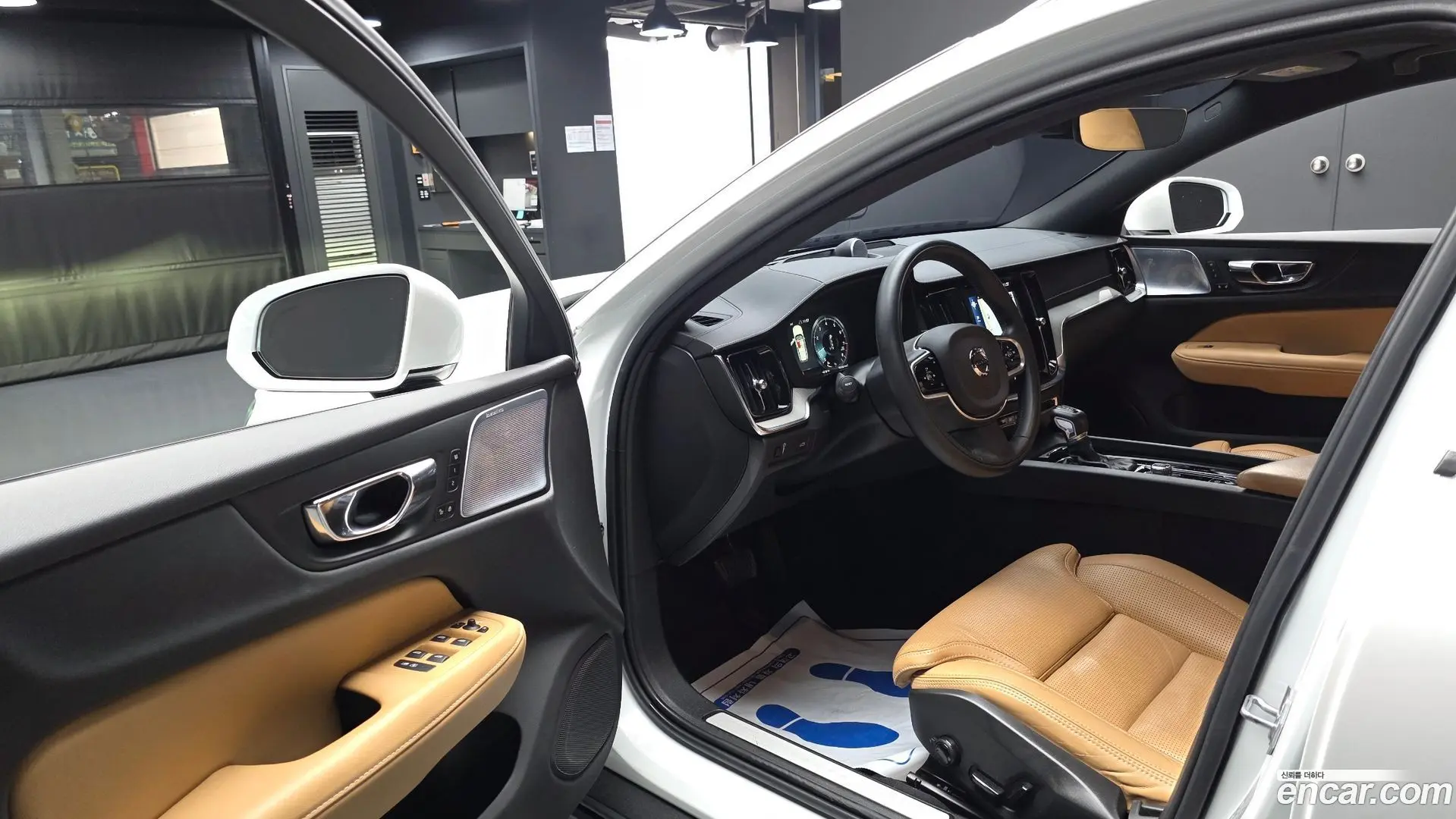 Volvo V60 T5 Pro AWD