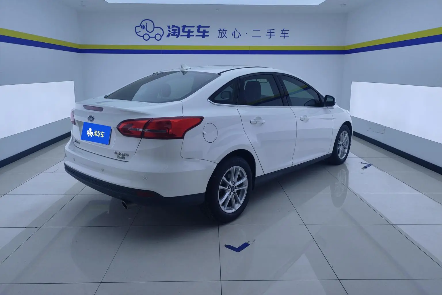 Ford Focus 2018 Classic Sedan EcoBoost 180 Auto Elite