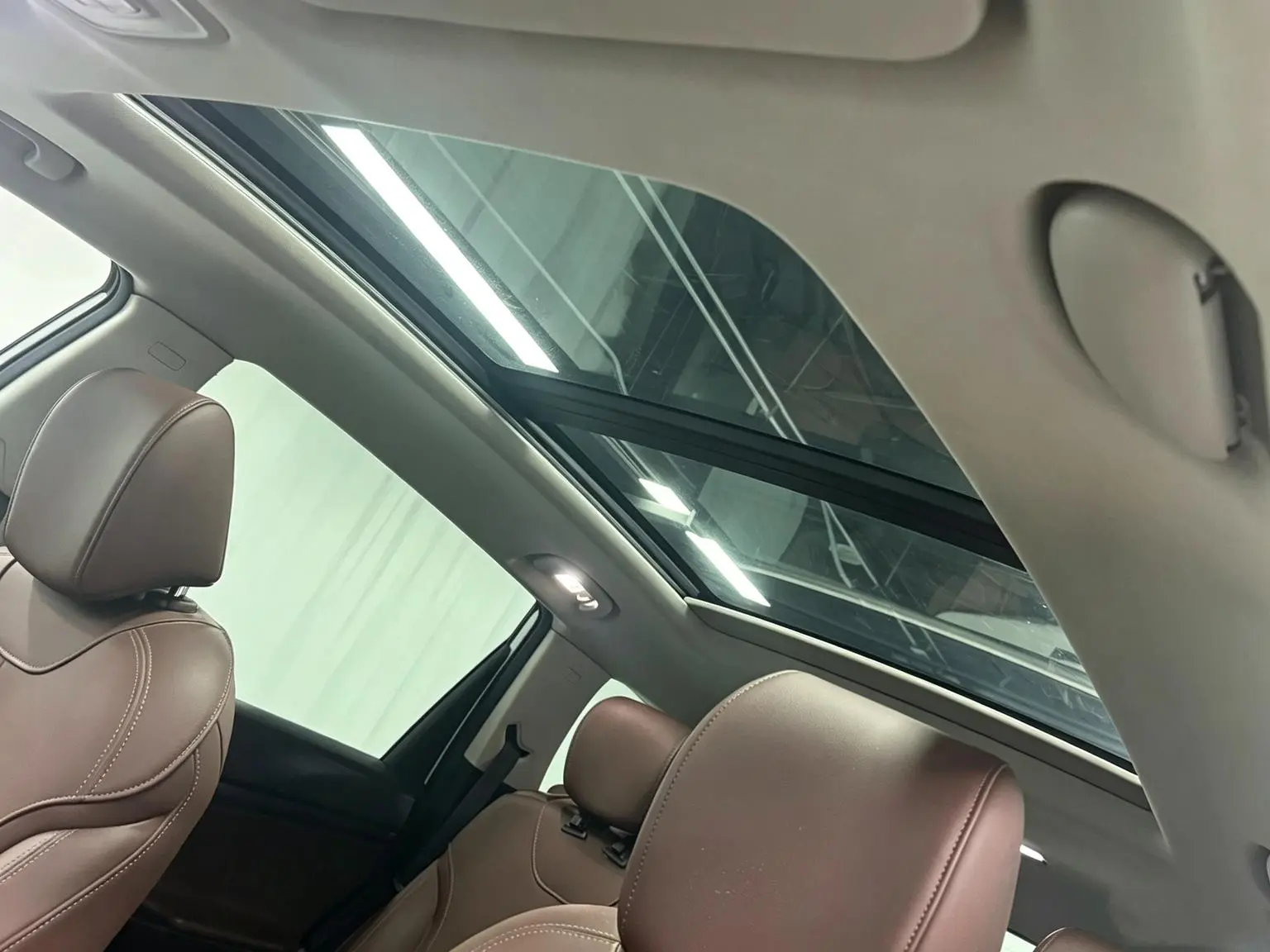 Buick GL6 2019 18T 6 seat Connected Premium China VI
