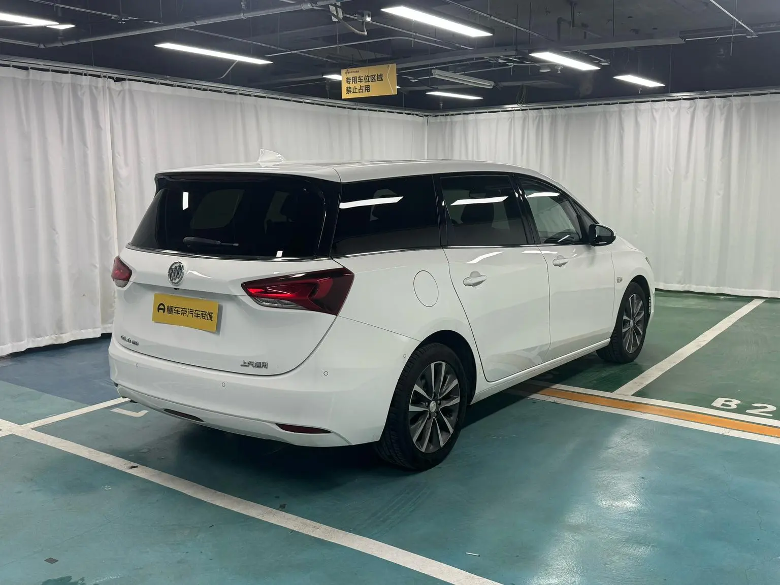 Buick GL6 2019 18T 6 seat Connected Premium China VI