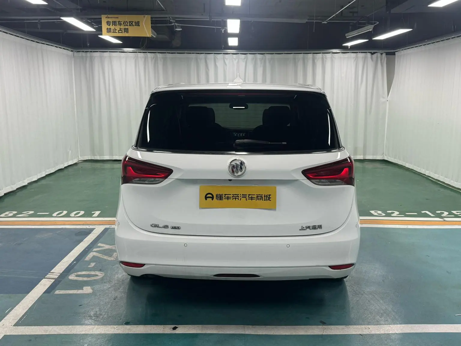 Buick GL6 2019 18T 6 seat Connected Premium China VI