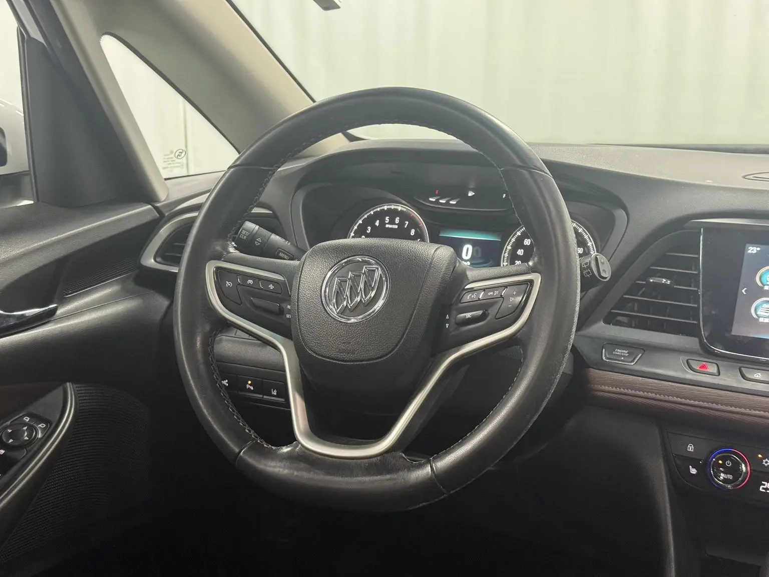 Buick GL6 2019 18T 6 seat Connected Premium China VI