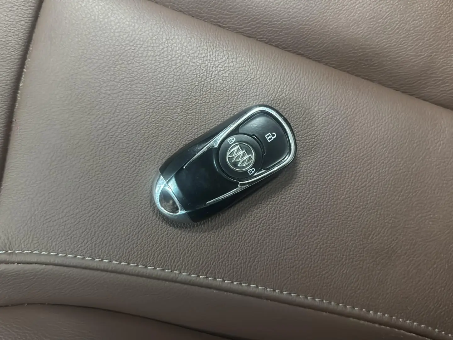 Buick GL6 2019 18T 6 seat Connected Premium China VI
