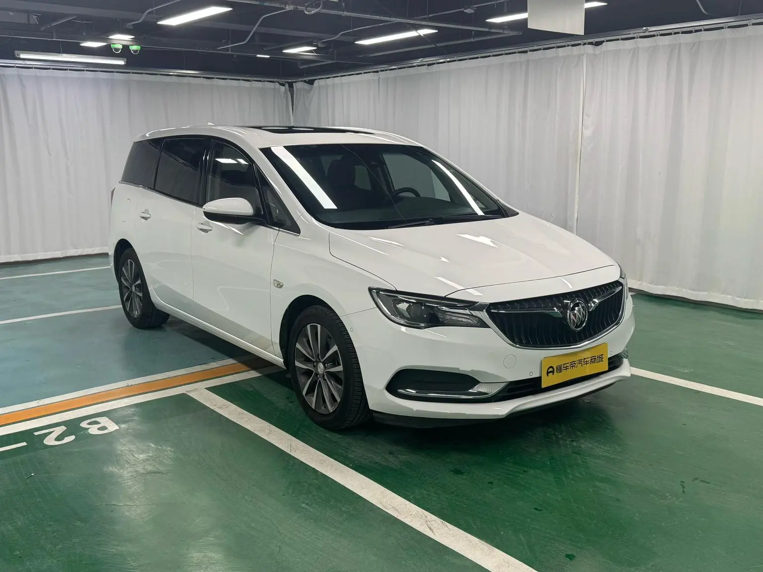 Buick GL6 2019 18T 6 seat Connected Premium China VI