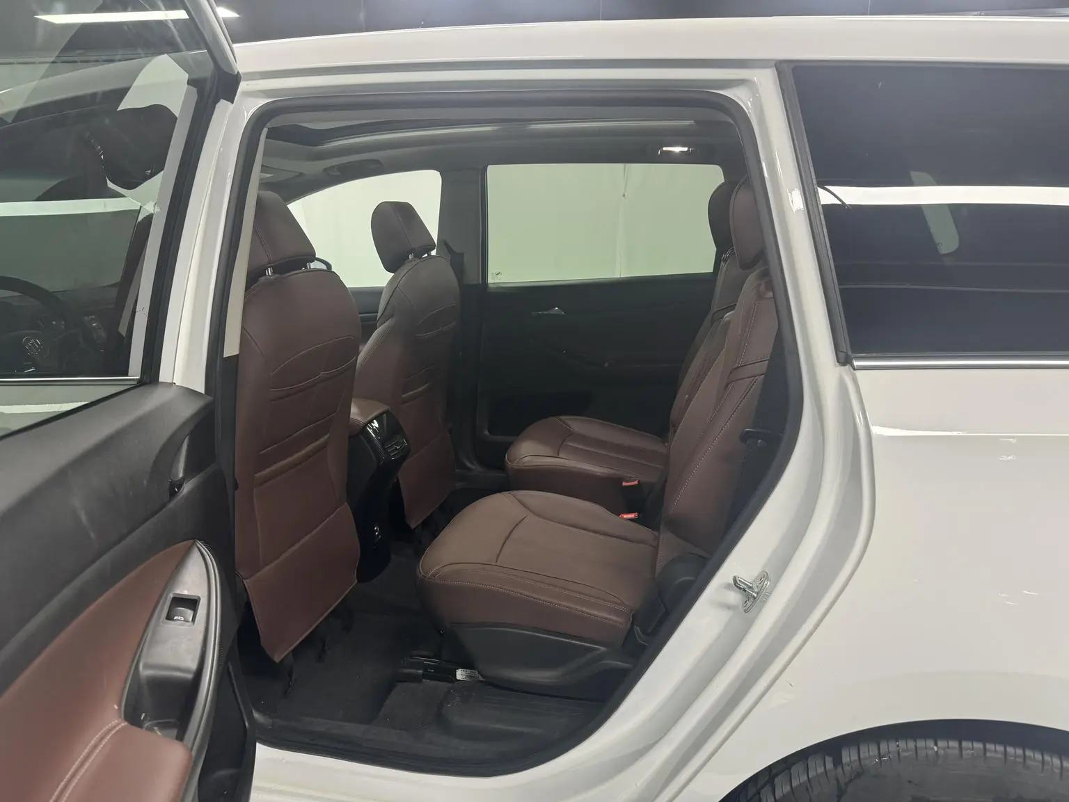 Buick GL6 2019 18T 6 seat Connected Premium China VI