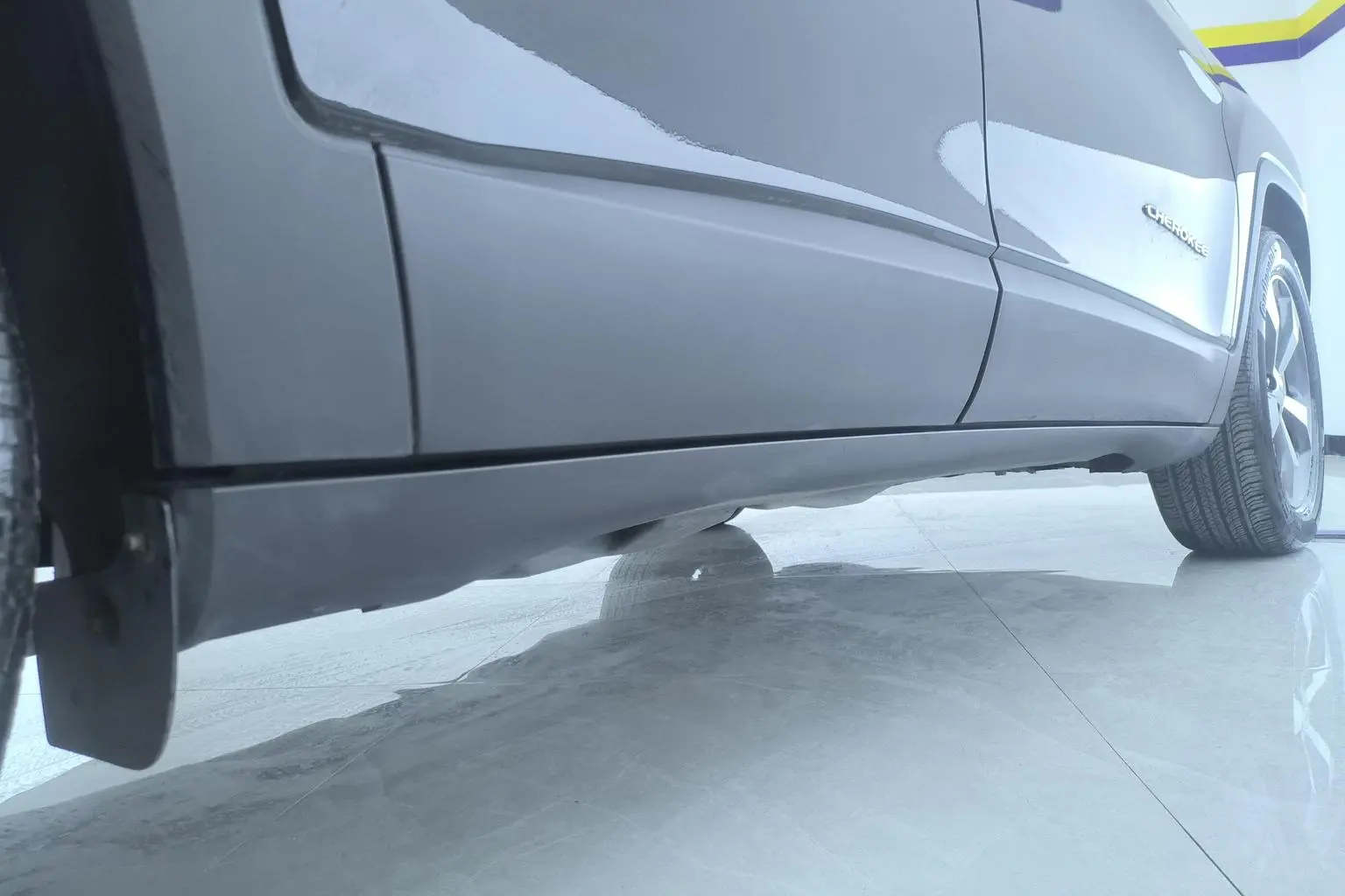 Jeep Cherokee 2020 2.0T 2WD Leading