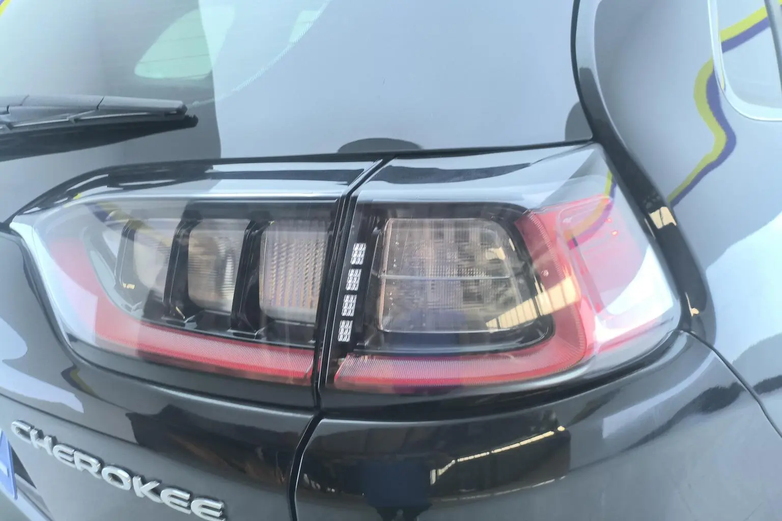 Jeep Cherokee 2020 2.0T 2WD Leading