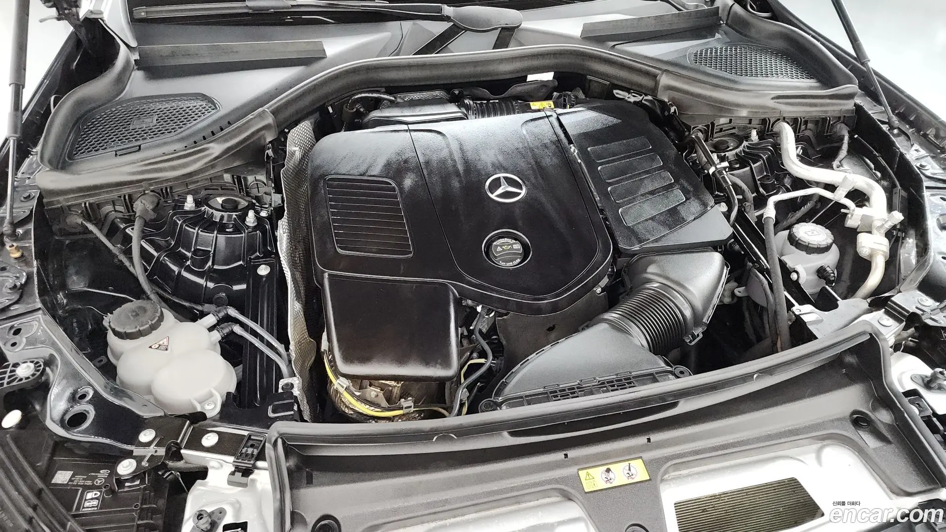 Mercedes-Benz GLC-Class GLC300 4MATIC AMG Line
