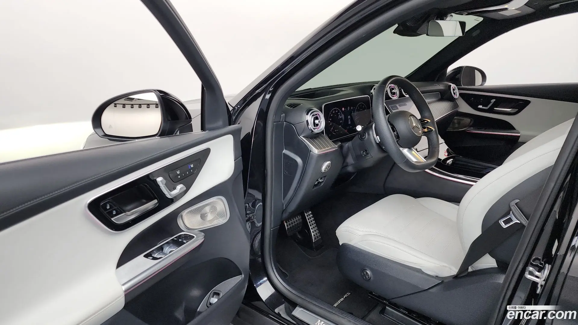 Mercedes-Benz GLC-Class GLC300 4MATIC AMG Line