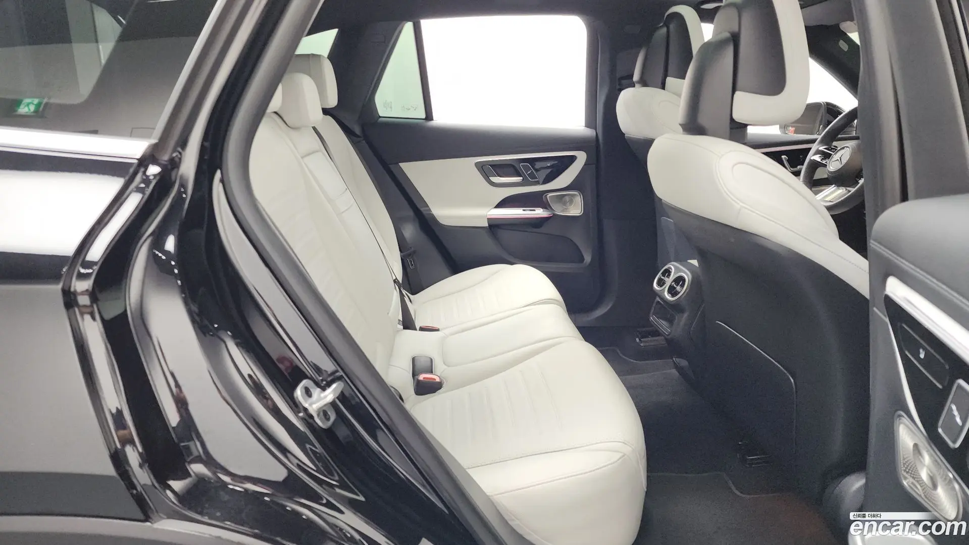 Mercedes-Benz GLC-Class GLC300 4MATIC AMG Line