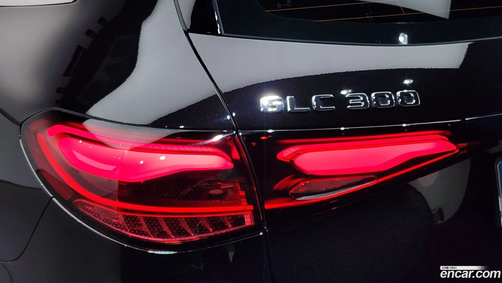 Mercedes-Benz GLC-Class GLC300 4MATIC AMG Line